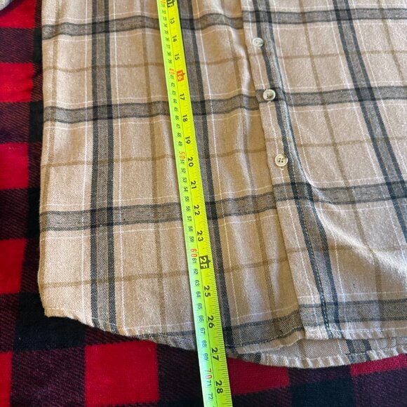 Casual Button Down Mens Medium Beige Tan Plaid Dressy Flannel Shirt - Picture 5 of 5